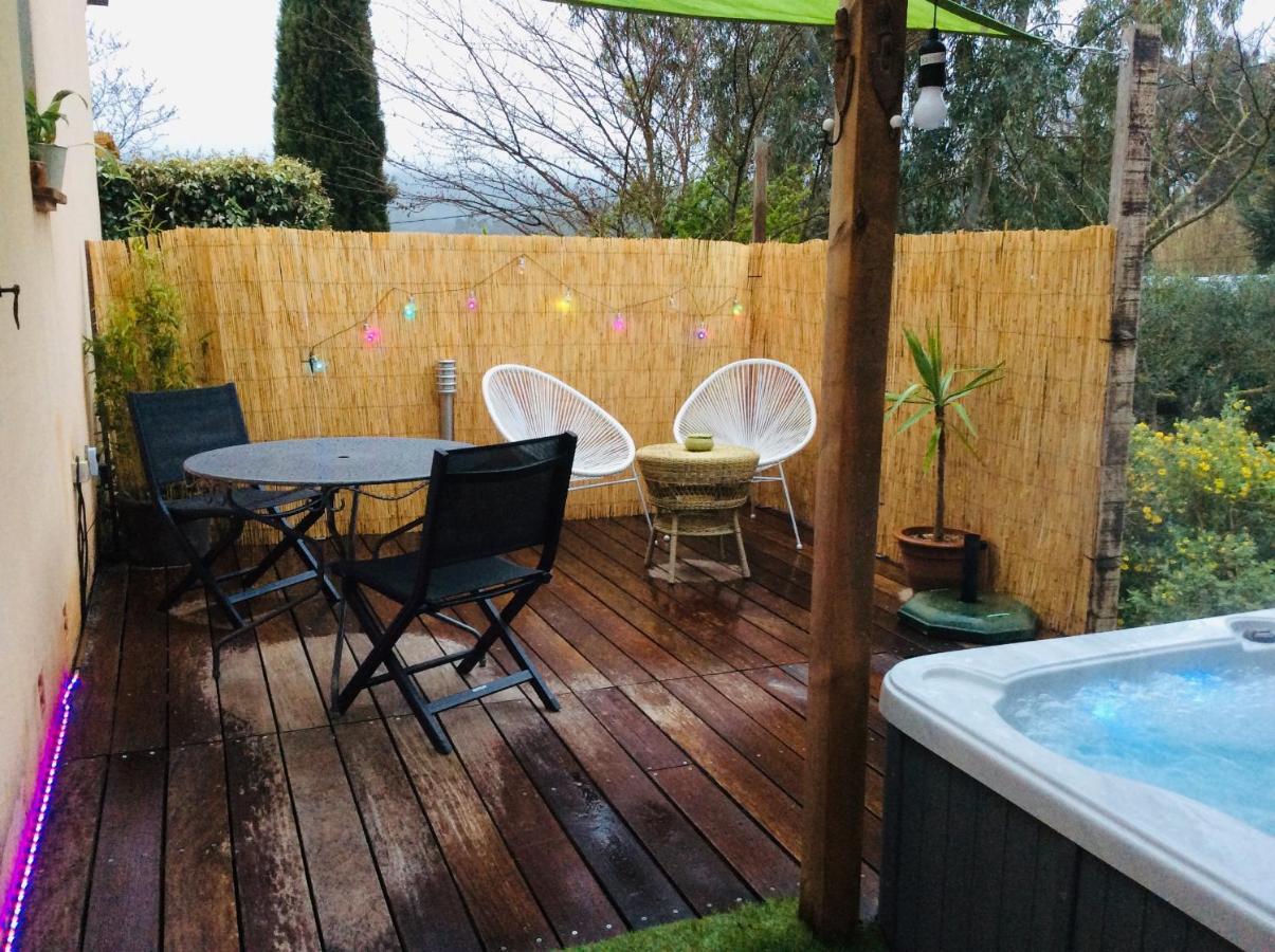 L'Oustaou B&B Piscine & Spa ベス・シュル・イソル エクステリア 写真