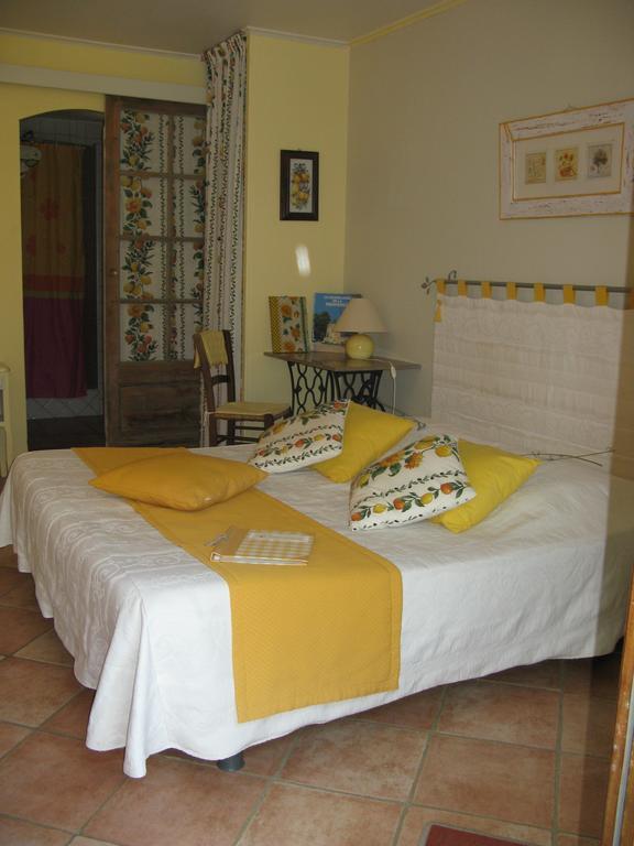L'Oustaou B&B Piscine & Spa ベス・シュル・イソル 部屋 写真